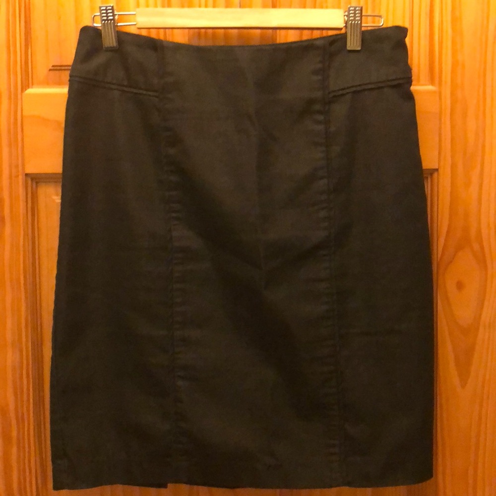 Navy stretch pencil skirt